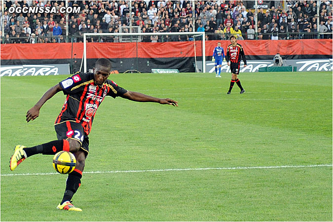 Ballon officiel ligue 1 2010-2011 2 ème partie de championnat.